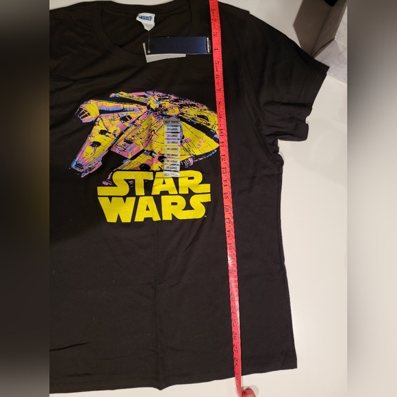HOT TOPIC Star Wars Millennium Falcon Graphic Tee Size 3x - Picture 9 of 9